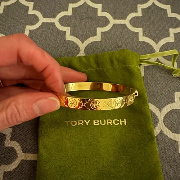Tory Burch Gold Logo Bangle - Picture 1 of 5